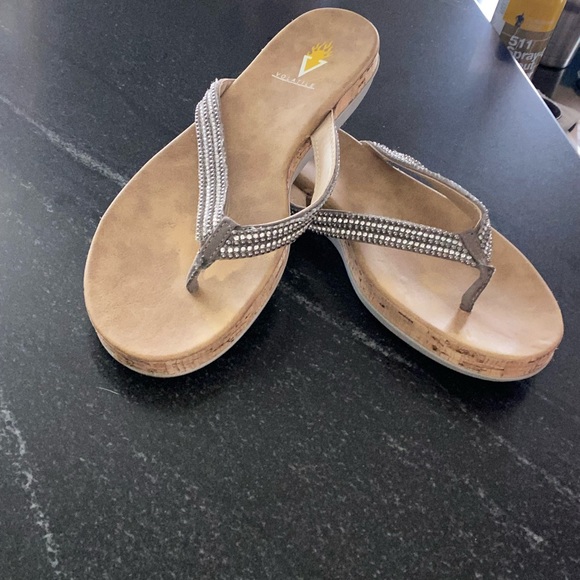 Womens Volatile Sandals Sz 9 - Picture 4 of 10